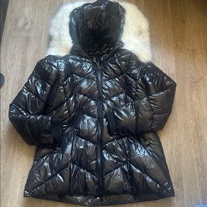 Bernardo Black Puffer Jacket with White Fur Hood